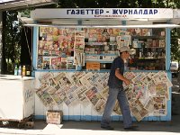00-Bischkek-10-Zeitungsstand