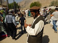 P1030476  am Mobiltelefon